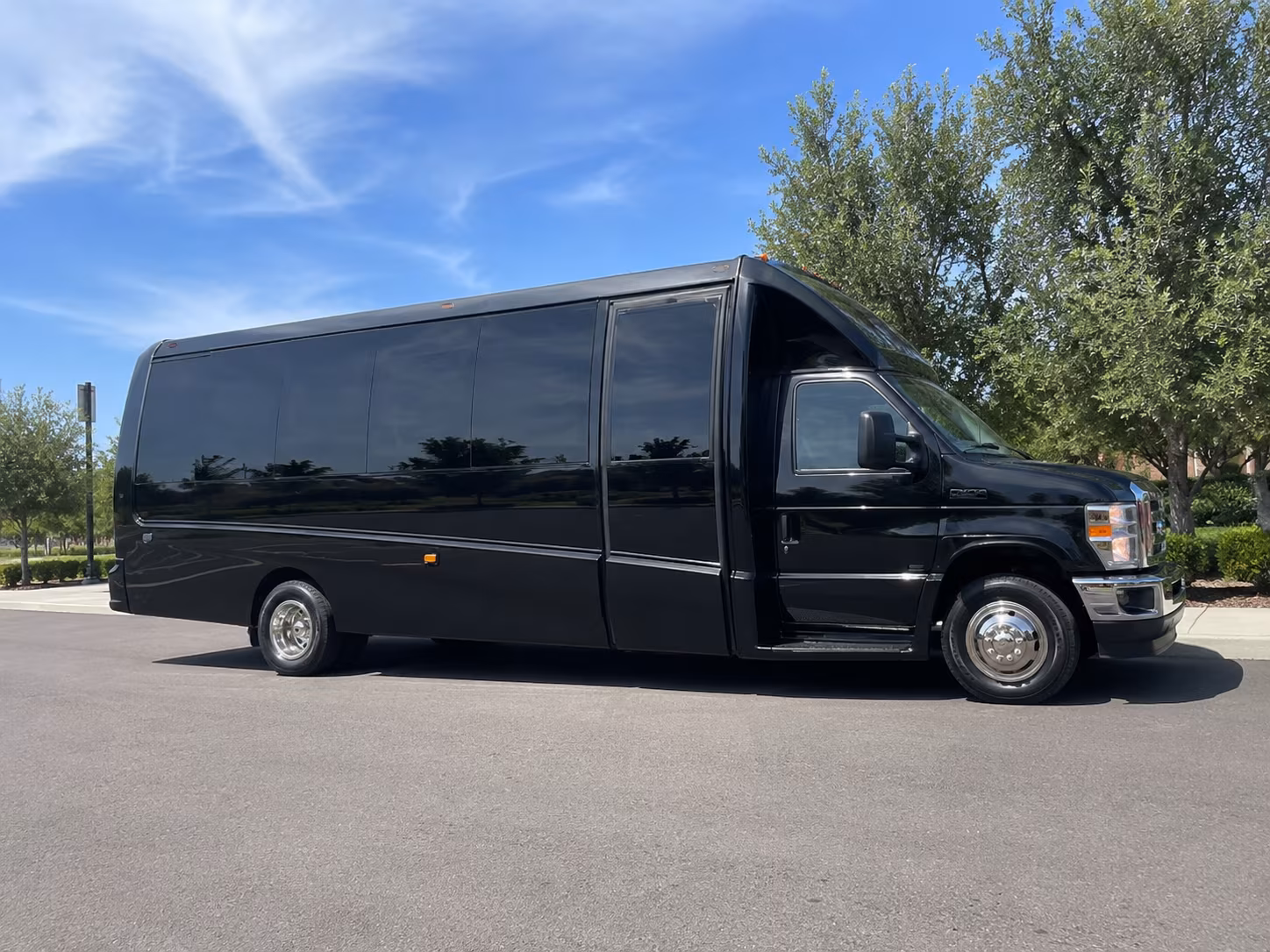 Philadelphia Airport Shuttle & Transportation party bus exterior