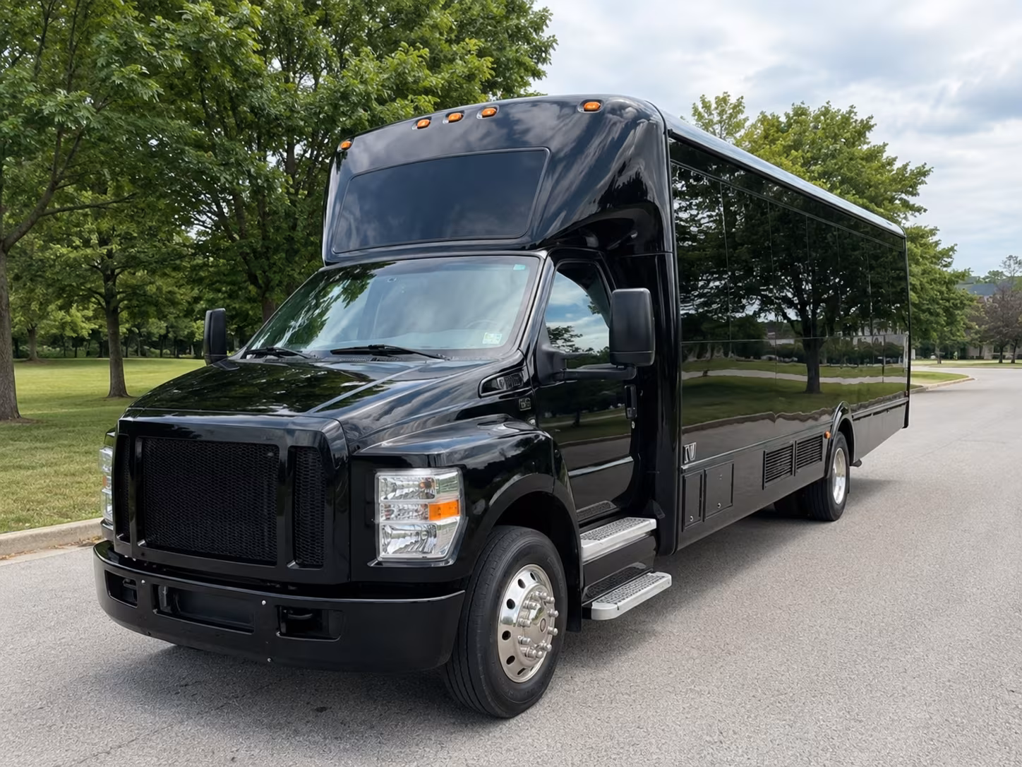 Philadelphia Birthday, Sweet 16, & Quinceañera Transportation group transportation